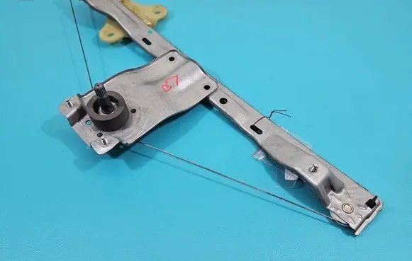 Renault Twingo III Front door window regulator with motor IMPRK1466387