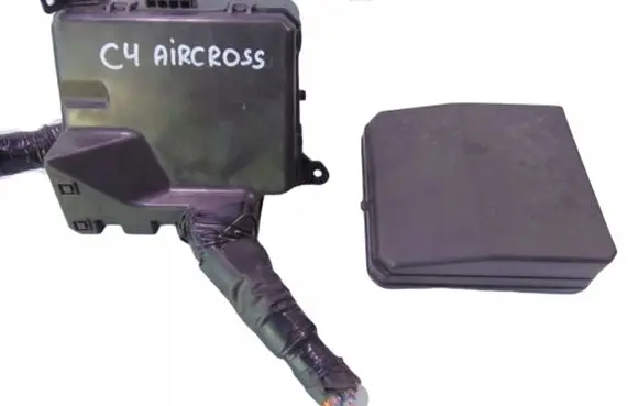 Citroen C4 Aircross Fuse box set