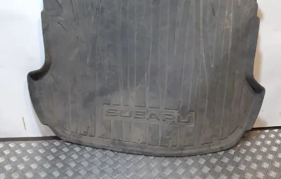 Subaru Impreza IV Rubber trunk/boot mat liner 