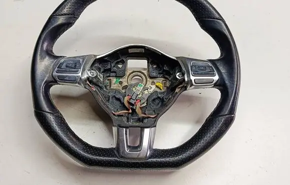 Volkswagen Scirocco Steering wheel 1K8419091TT1 1K8419091T 5K0998537B