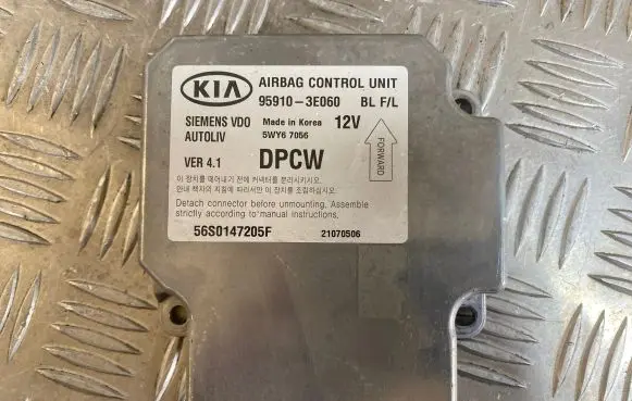 KIA Sorento Airbag control unit/module 959103E060 56S0147205F 5WY67056