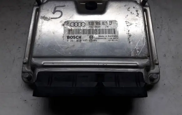 Audi A4 S4 B6 8E 8H Engine control unit/module 0281010405