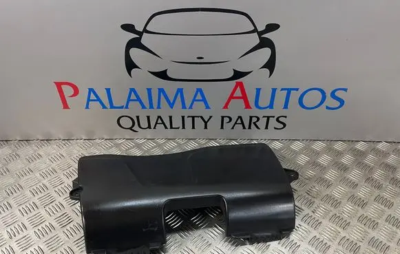 BMW 1 E81 E87 Air intake duct part 1371779747502