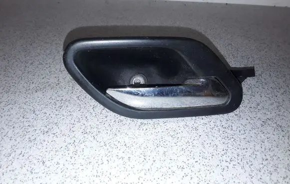 BMW 5 E39 Front door interior handle 8226050