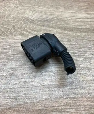 Volkswagen PASSAT B7 Plug wire 1J0973705 2505