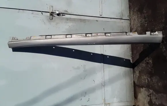 Mercedes-Benz R W251 Sill A2516980854004