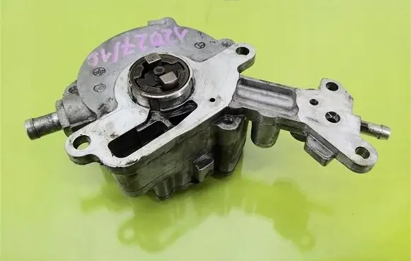 Skoda Octavia Mk1 (1U) Electric auxiliary coolant/water pump 038145209M