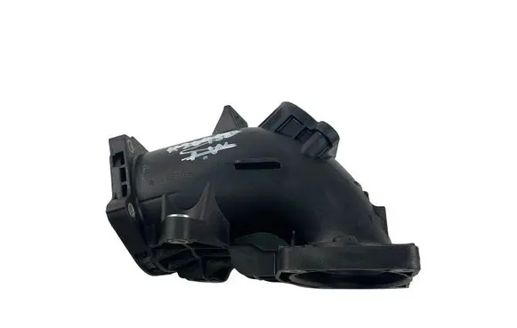 Mercedes-Benz E C207 W207 Air intake duct part A6510900728