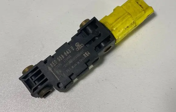 Audi A4 S4 B7 8E 8H Airbag deployment crash/impact sensor 4B0959643E