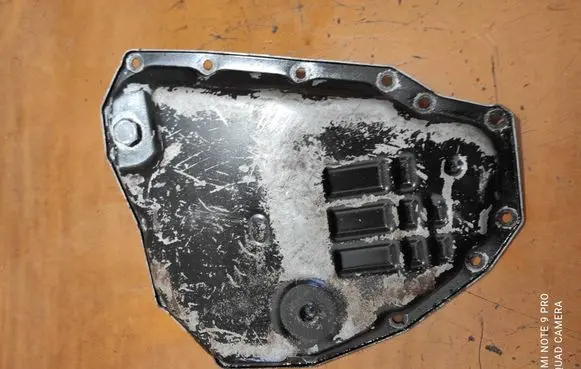 Nissan Juke I F15 Gearbox sump 