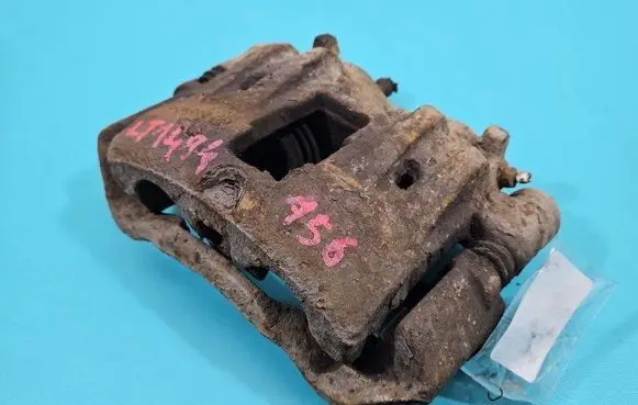 Rear brake caliper
