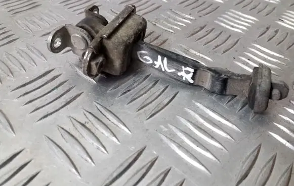 Fiat Croma Rear door check strap stopper