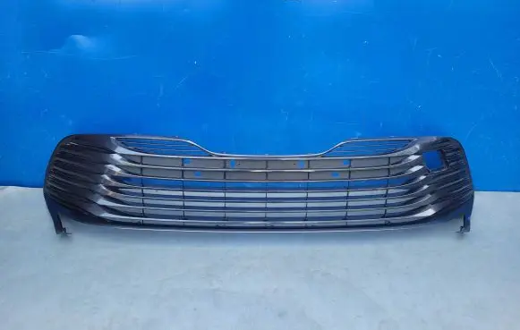 Toyota Camry VIII XV70 Front bumper 5311333020