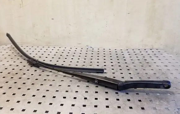 Volkswagen PASSAT B8 Front wiper blade arm 3G2955410