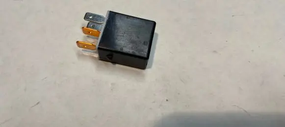 Lexus IS 200-300 Other relay 9098702012