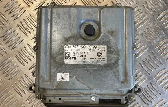 Mercedes-Benz E W212 Engine control unit/module A6429002900 A6429010200 0281016283