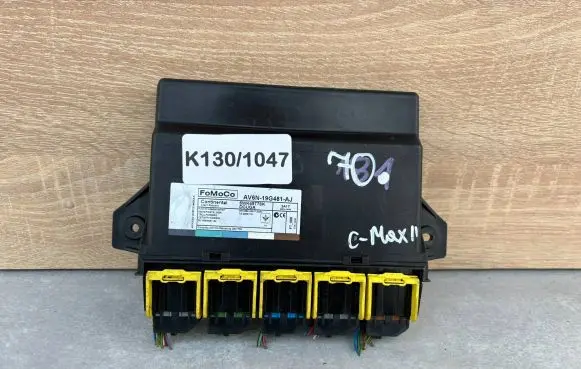 Ford Focus Comfort/convenience module AV6N-19G481-AJ