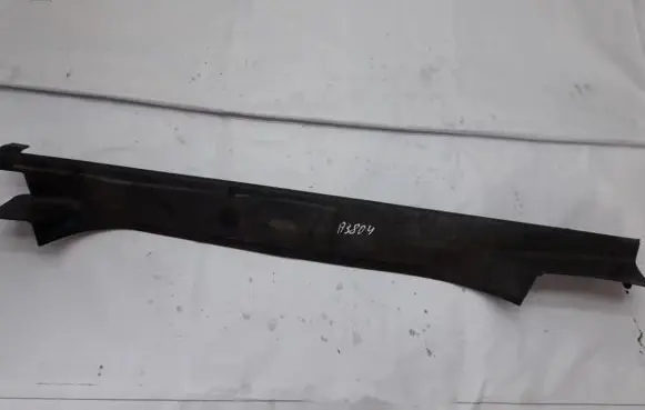 Opel Zafira B Rear sill trim cover 13129337 322225228