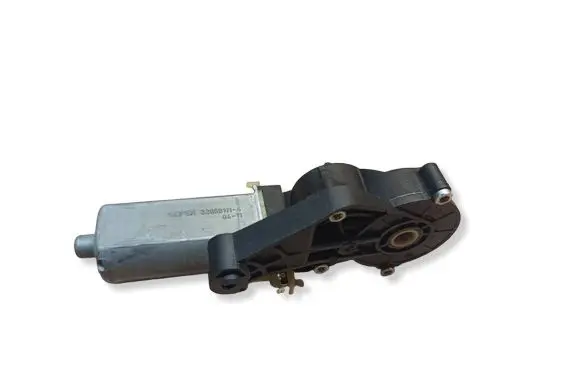 Mercedes-Benz E W211 Seat adjustment motor 0390203209
