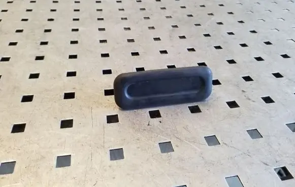 Peugeot 508 Tailgate opening switch 