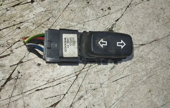 Opel Insignia A Seat control switch 13282592 1699A1 SANPD5121A