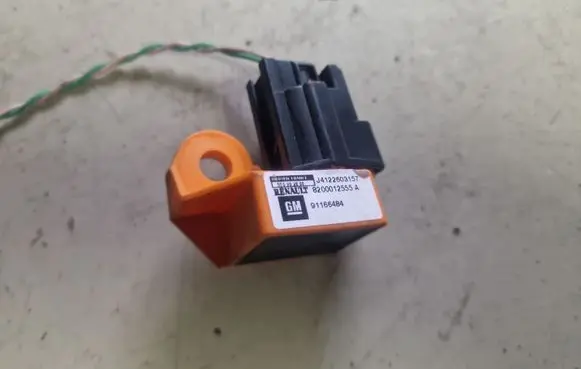 Renault Espace - Grand espace IV Airbag deployment crash/impact sensor 8200012555A