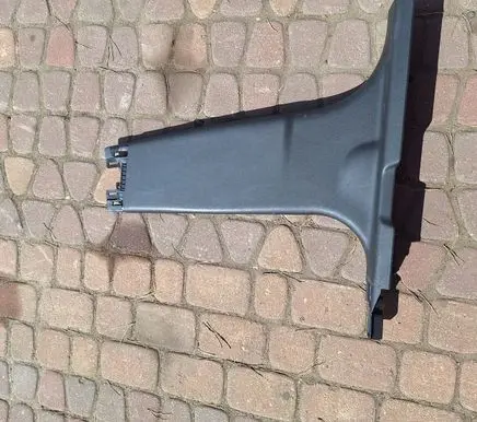 Citroen C4 Cactus (B) pillar trim (bottom) 9801352077