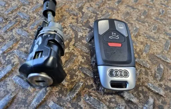 Audi Q5 SQ5 Ignition key/card 