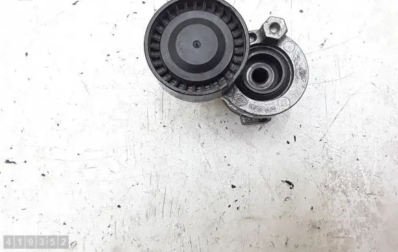 Mercedes-Benz A W176 Generator/alternator belt tensioner 6563013