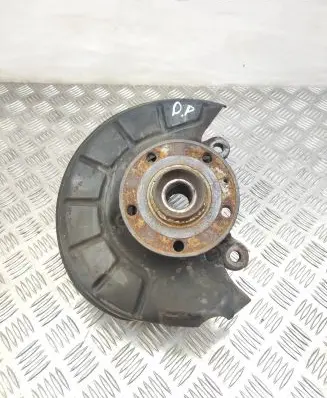 Volkswagen Caddy Front wheel hub