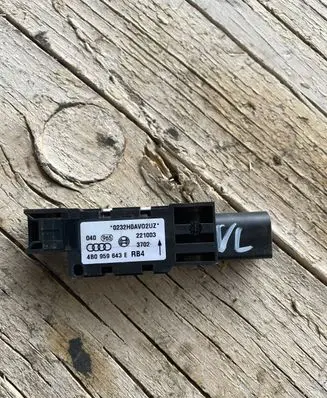 Audi A8 S8 D3 4E Airbag deployment crash/impact sensor 4B0959643E 221003 0232H0AV02UZ