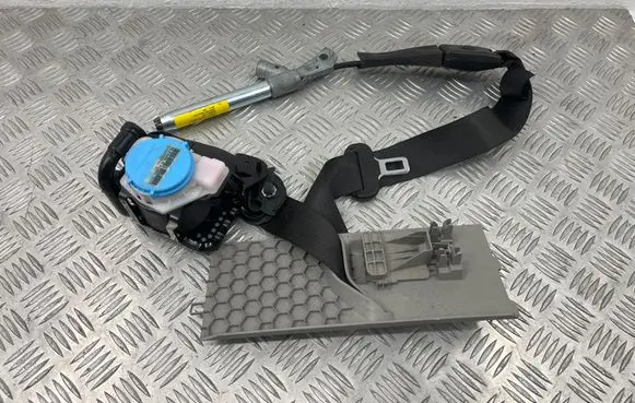 Opel Insignia A Front seatbelt 3063559 H1TM230709