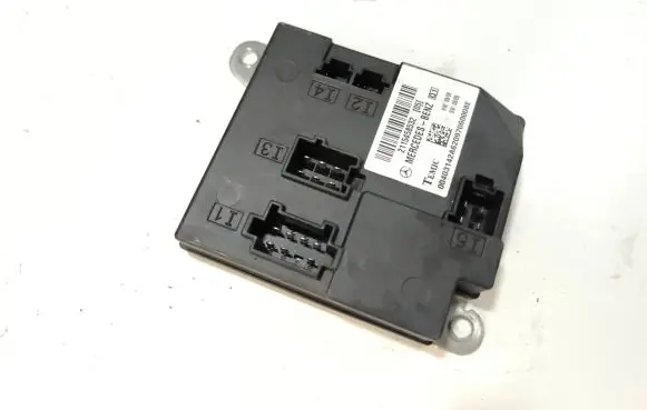 Mercedes-Benz E W211 Comfort/convenience module 2115458532