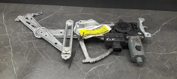 Opel Zafira A Front window lifting mechanism without motor
