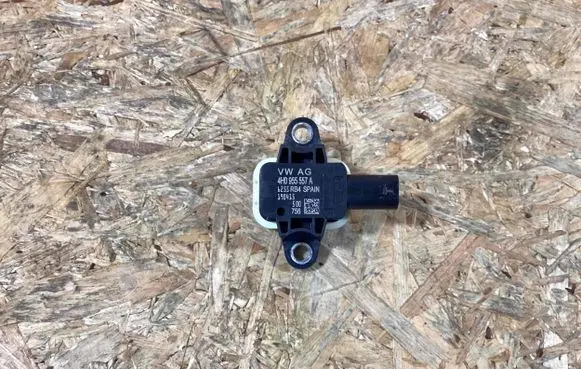 Porsche Macan (95B) Airbag deployment crash/impact sensor 4H0955557A 190415 6255RB4