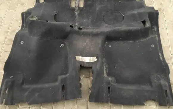Volkswagen Touareg II Interior carpet