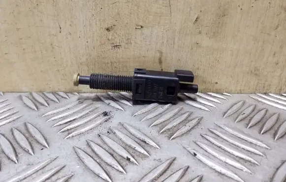 Clutch pedal sensor