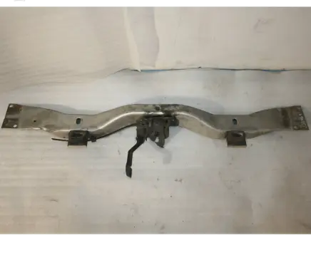 Chrysler Voyager Top upper radiator support slam panel 1A8GHB1556Y124149