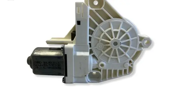 Audi Q3 8U Rear door window regulator motor 8K0959812A 180440260300 1036919813201