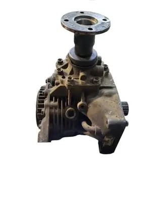 Nissan X-Trail T30 Gearbox transfer box case 