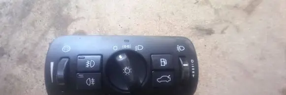 Volvo V70 Light switch 04066302 GBGMA 100722