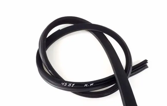 Mercedes-Benz E C207 W207 Front door rubber seal 
