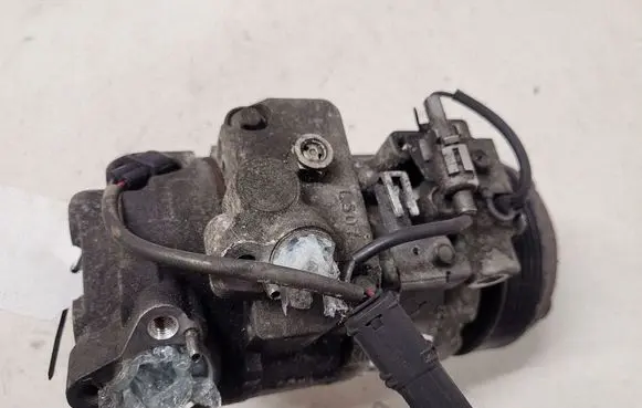 BMW 1 E81 E87 Air conditioning (A/C) compressor (pump) 6452698786203 22527010 GE4471908464