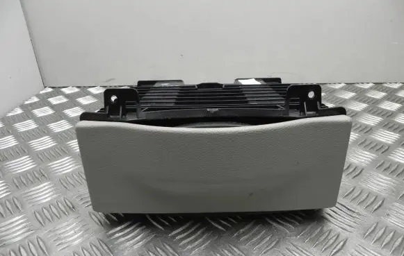 Dodge Grand Caravan Cup holder back L0079636 T4772