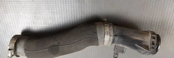 Audi SQ7 Intercooler hose/pipe 4M0145980 4M0145956J