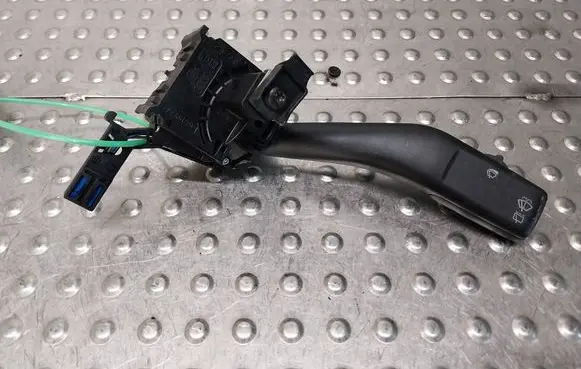 Volkswagen Caddy Wiper control stalk 1K0953519