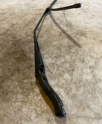 Mercedes-Benz A W169 Front wiper blade arm A1698200140