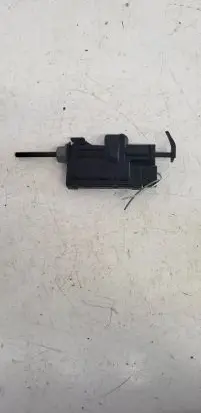 Renault Scenic II - Grand scenic II Central locking motor 8200305732