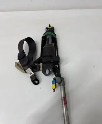 Volvo V70 Front seatbelt 8626240