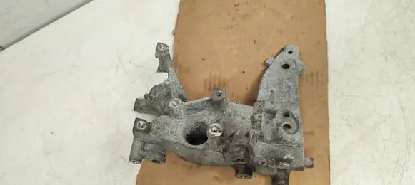Peugeot 308 Generator/alternator bracket 9674030280